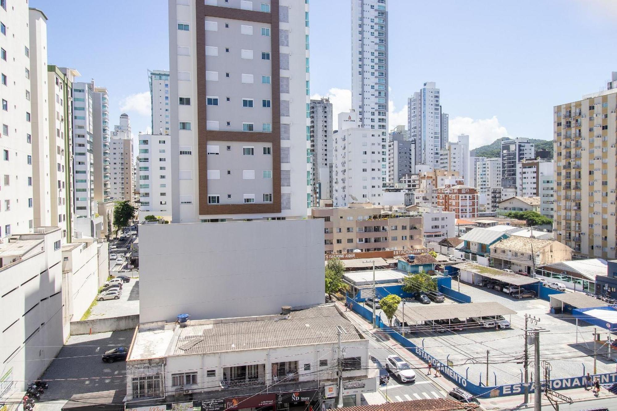 Bk34 - 2 Dorm Climatizados, Prox Calcadao, Garagem Lägenhet Balneário Camboriú Exteriör bild